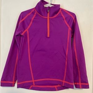 Girls LLBean size 5/6 athletisure top.